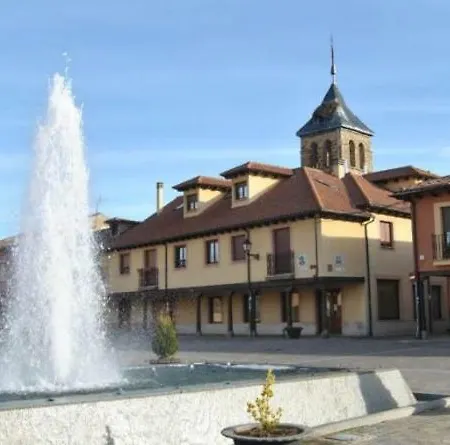 Mencia Villa Mansilla de las Mulas Exterior photo